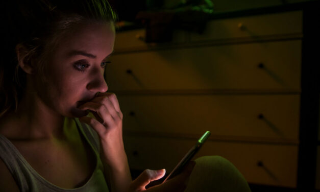 Ansiedad digital: ¿cómo afecta tu salud mental estar siempre conectado?